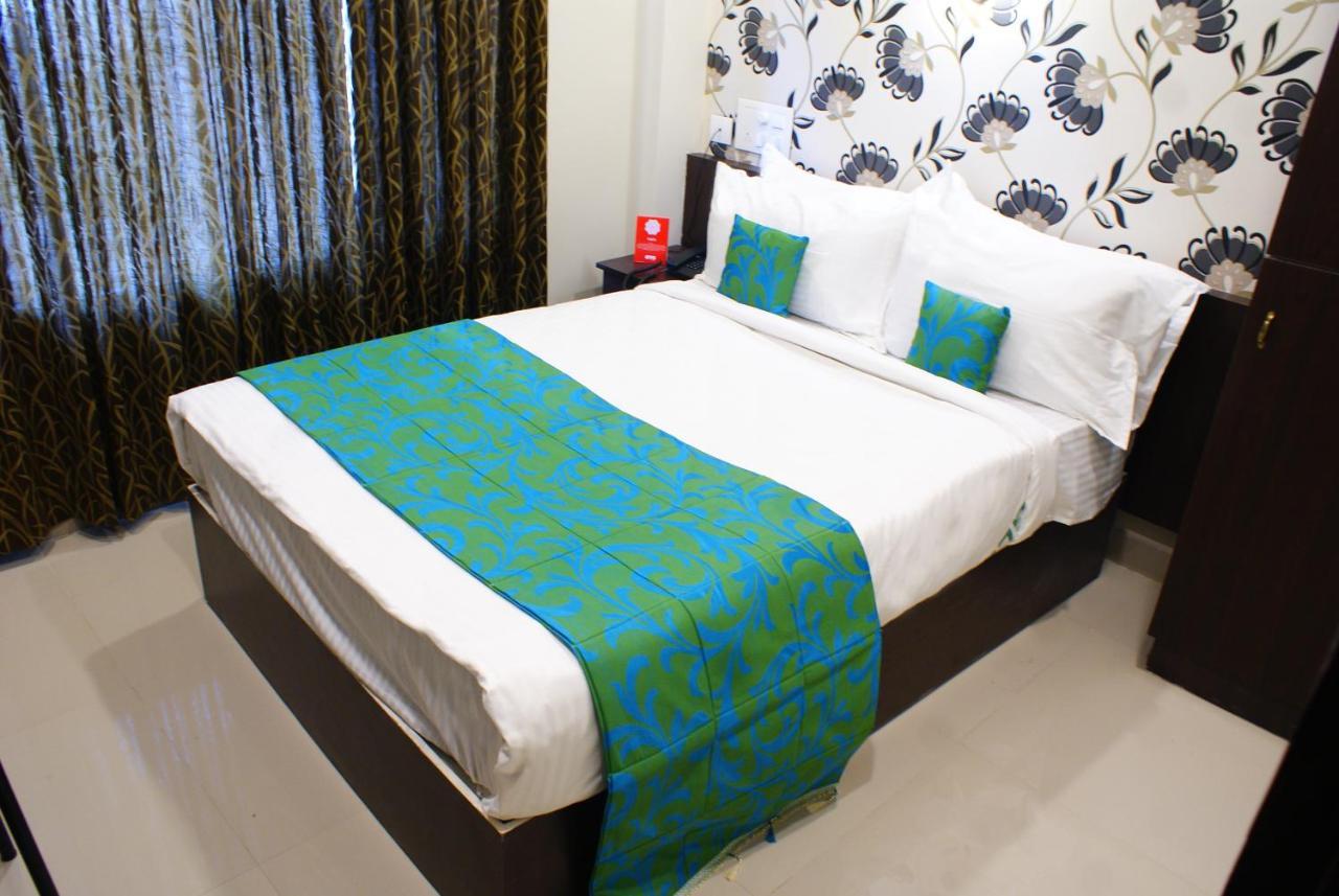 Collection O 8267 Galaxy Inn Kochi ภายนอก รูปภาพ