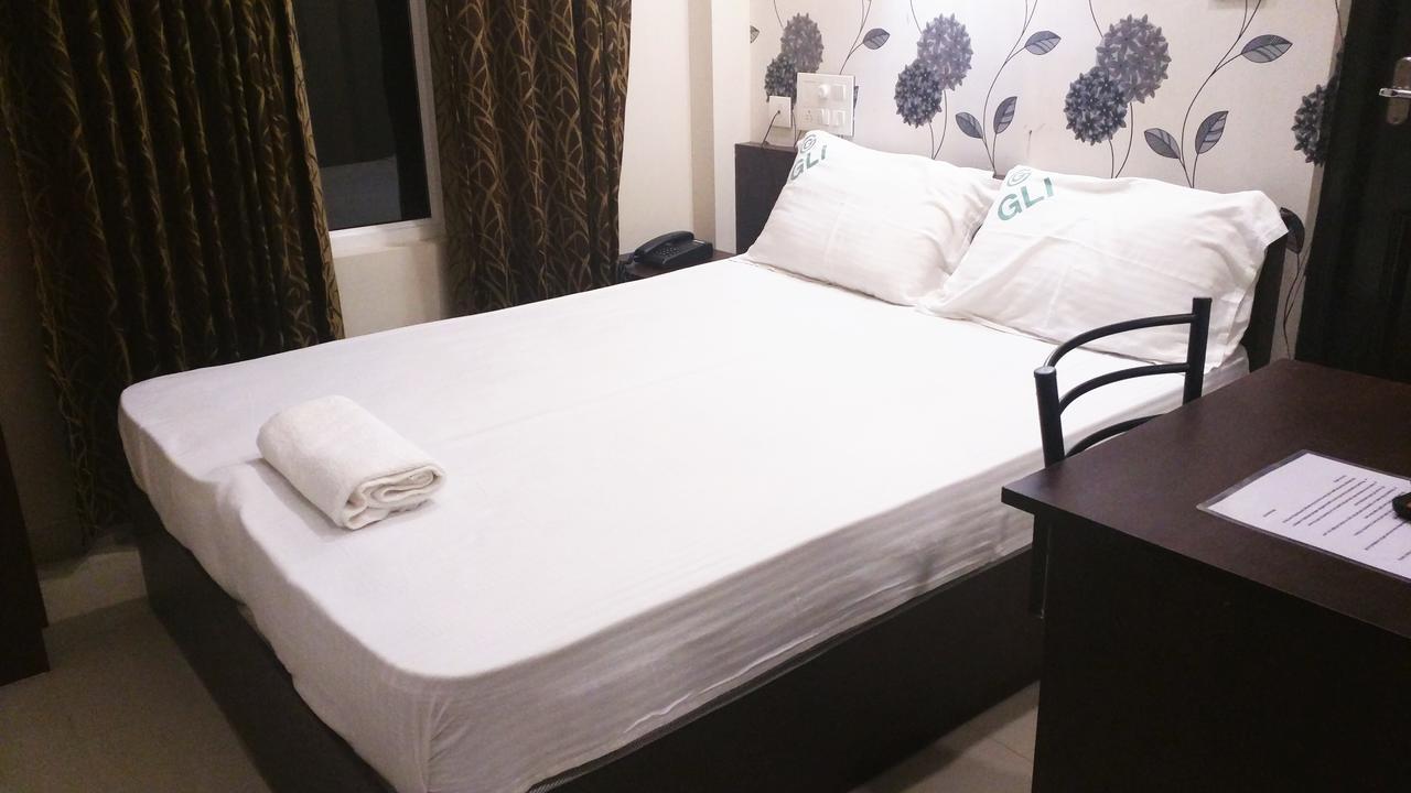 Collection O 8267 Galaxy Inn Kochi ภายนอก รูปภาพ