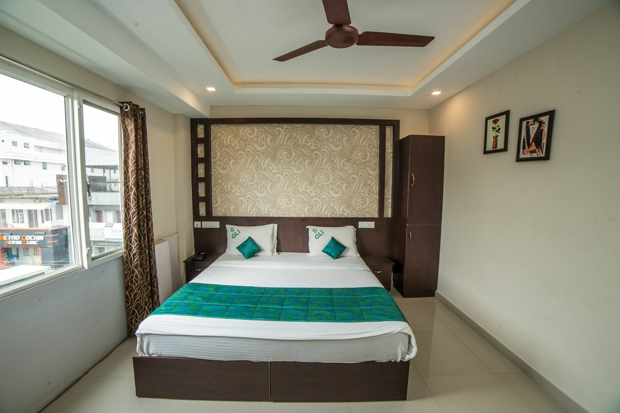 Collection O 8267 Galaxy Inn Kochi ภายนอก รูปภาพ
